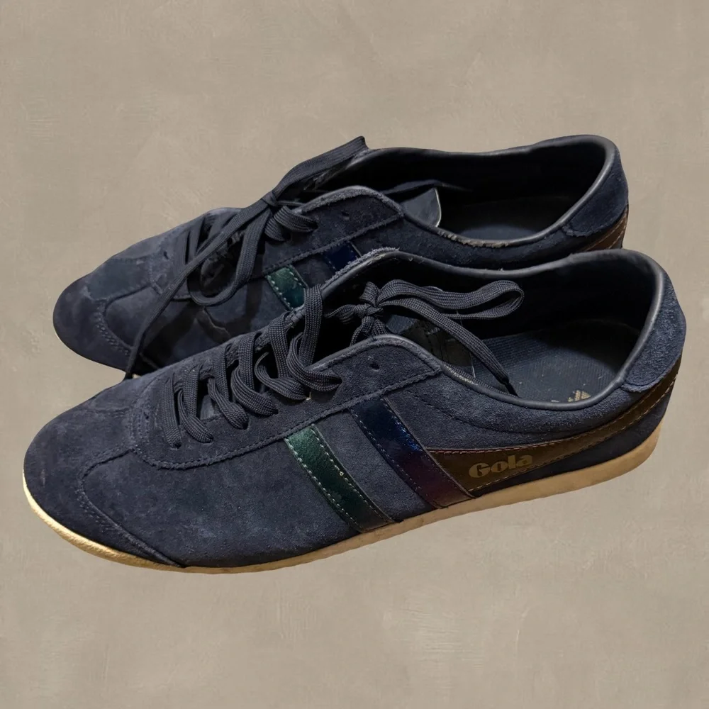 Gola Iridescent Stripe Sneakers – size 10 Streetwear Indie - Picture 3 of 7